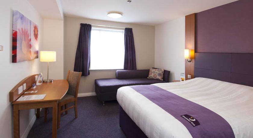Premier Inn Glasgow East Kilbride - Peel Park Habitación foto