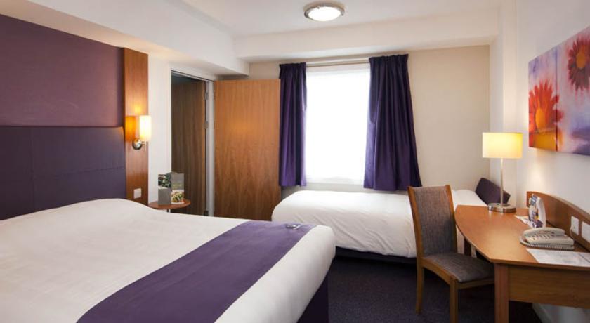 Premier Inn Glasgow East Kilbride - Peel Park Habitación foto