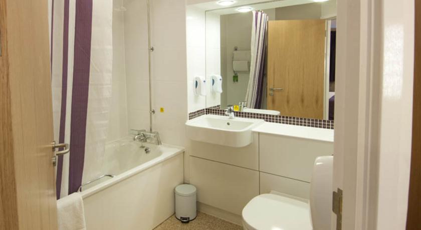 Premier Inn Glasgow East Kilbride - Peel Park Habitación foto