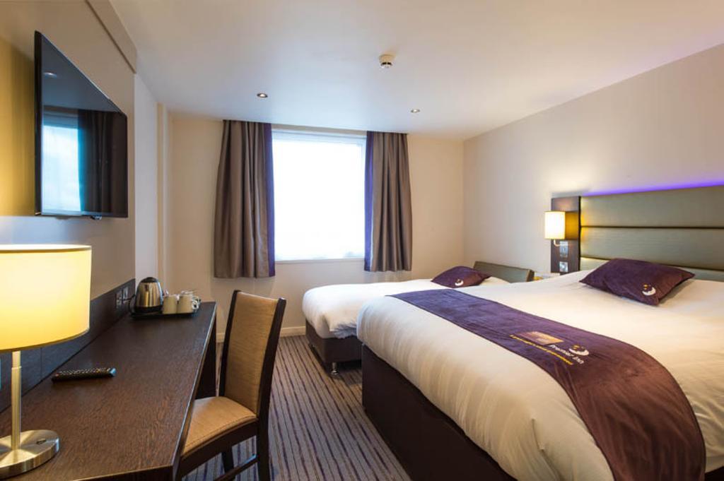 Premier Inn Glasgow East Kilbride - Peel Park Habitación foto