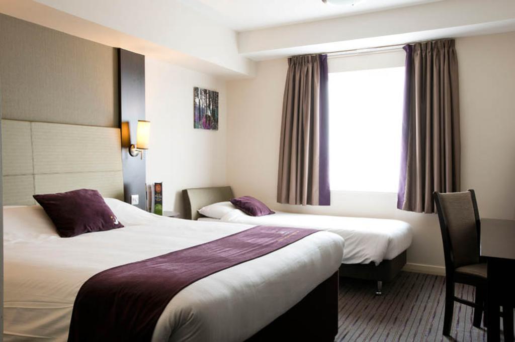 Premier Inn Glasgow East Kilbride - Peel Park Habitación foto